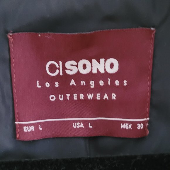 Winter Coat - Women's - Picture 7 of 9